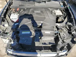Audi Engine Available 3.0T v6 2020 Q8 - 2
