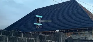 Carpenters & Roofers