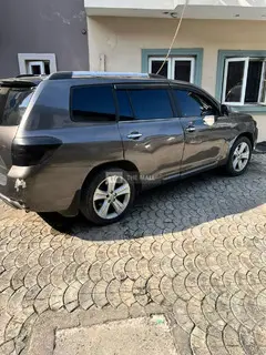 2009 Toyota Highlander for Sale - 3