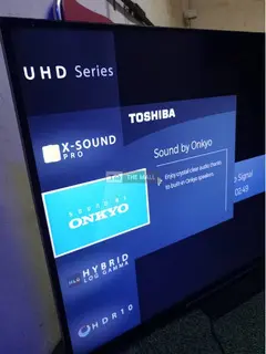 55 inches Toshiba Smart TV - 3