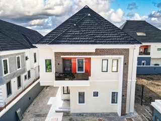 5 Bedroom Detached Duplex